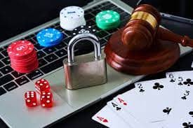 Kelompok pemain live casino saling berbagi keseruan di tengah suasana profesional dan hangat